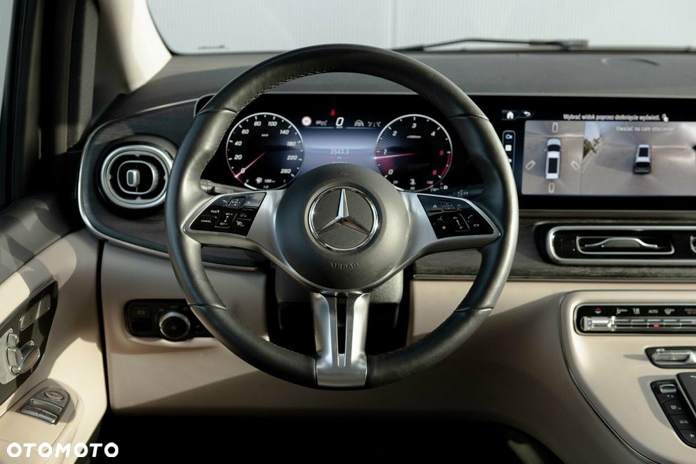 Mercedes-Benz Klasa V - 24