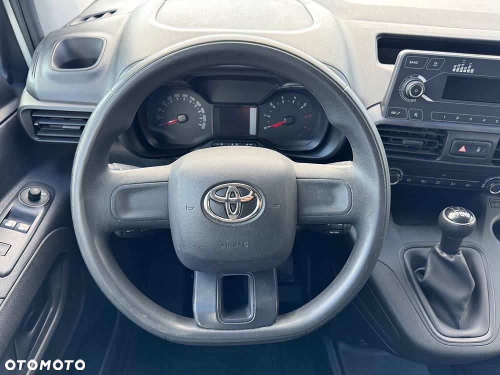 Toyota Proace City 1.5 D-4D Long 2,3t Active (bryg.) - 22