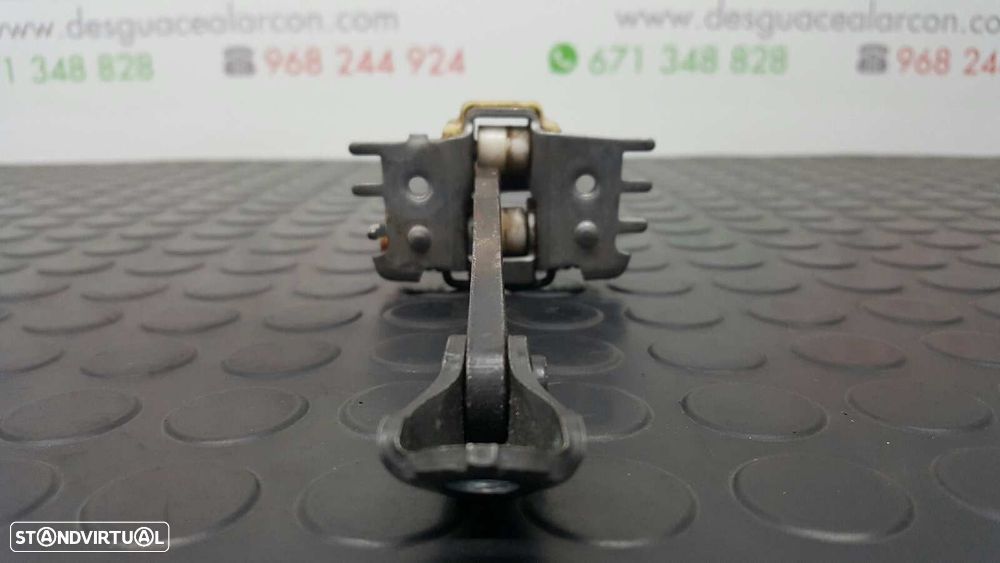 RETENTOR DA PORTA TRASEIRA DIREITA RENAULT MEGANE III BERLINA 5 P EXPRESSION - 6