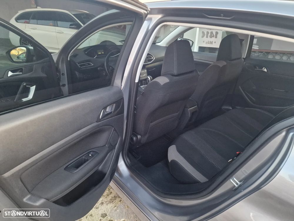 Peugeot 308 PureTech 110 Stop & Start Style - 9