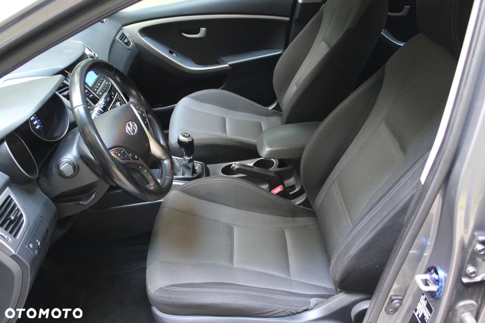 Hyundai i30 1.6 CRDi Classic - 16