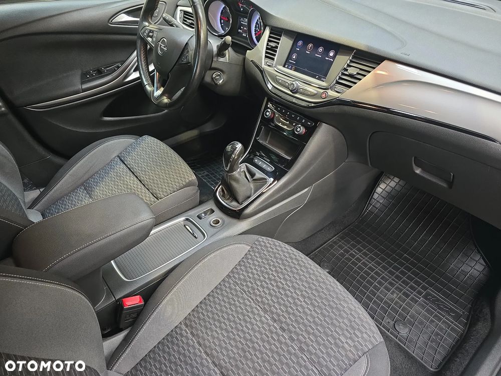 Opel Astra 1.2 T GS S&S - 28