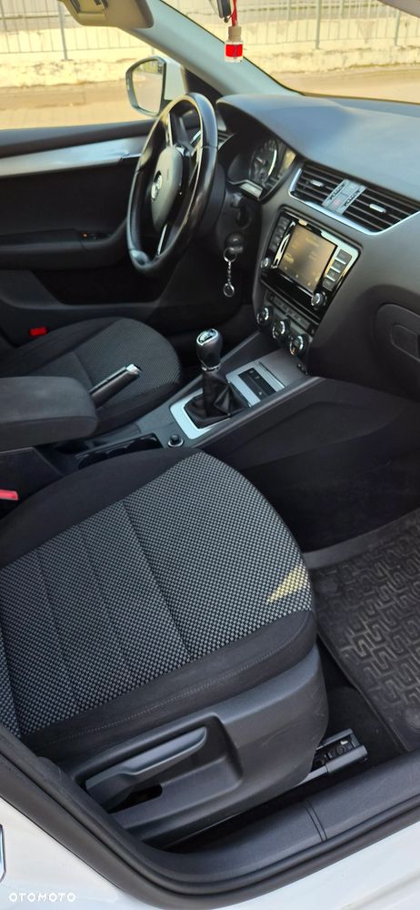 Skoda Octavia 2.0 TDI Ambition - 10