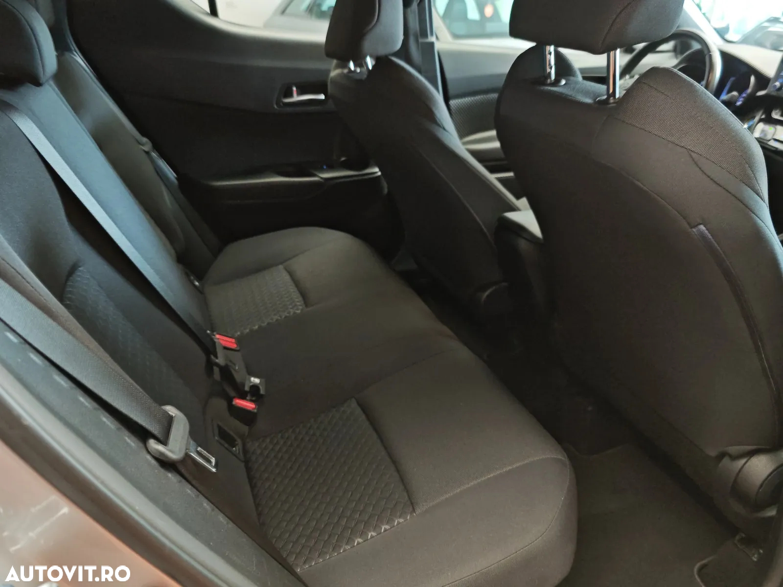 Toyota C-HR 1.8 HSD 122 CP 4x2 CVT Style - 27