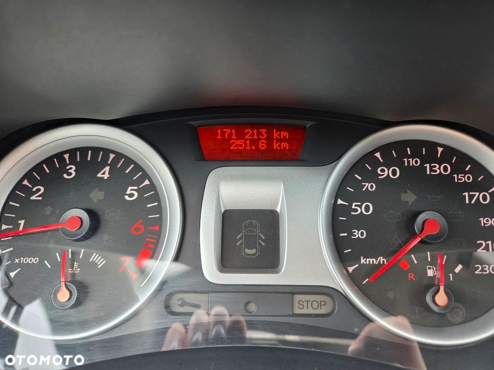 Renault Clio 1.2 16V TCE Dwudziestka - 6