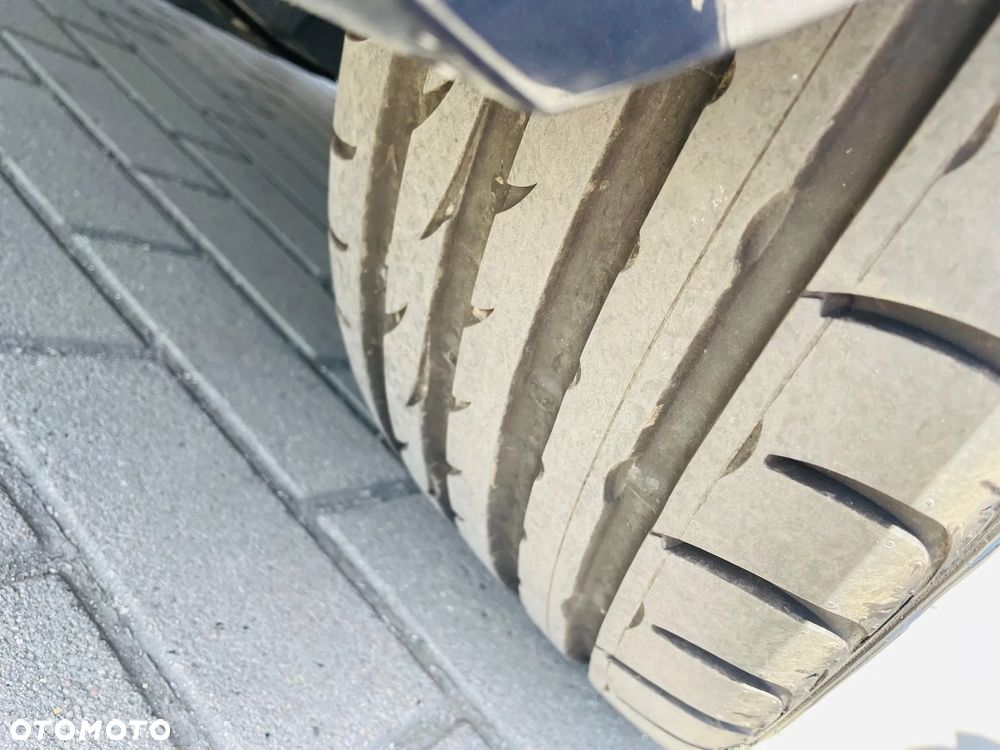 Volkswagen Passat 2.0 TDI DPF DSG Highline - 26