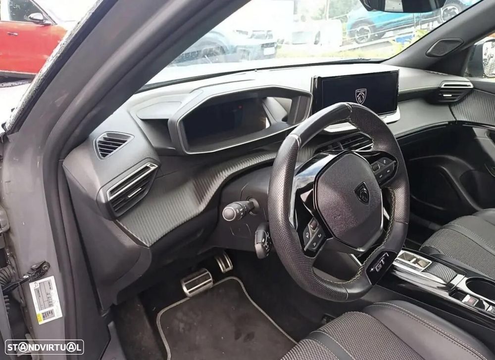 Peugeot E-2008 2024 photo 3