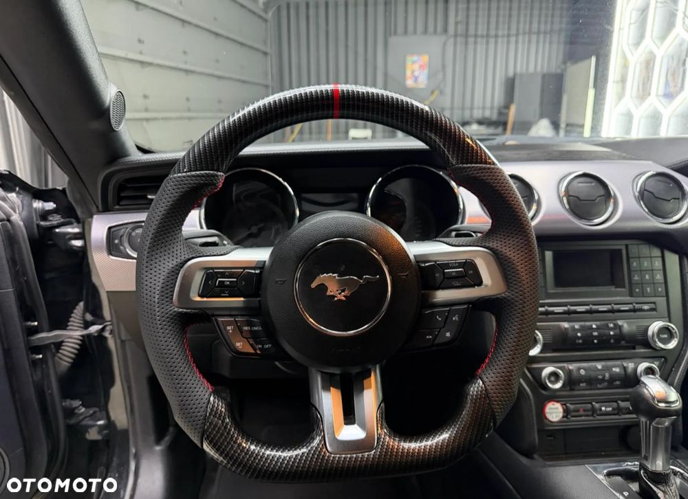 Ford Mustang - 10