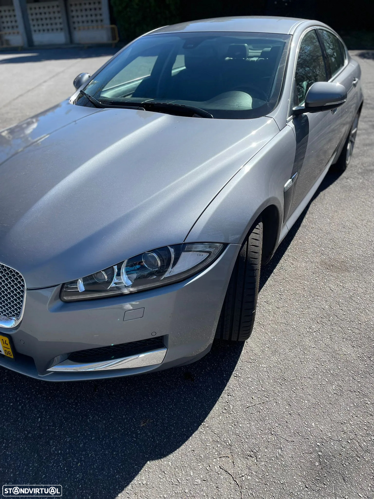 Jaguar XF 2.2 D Premium Luxury - 8