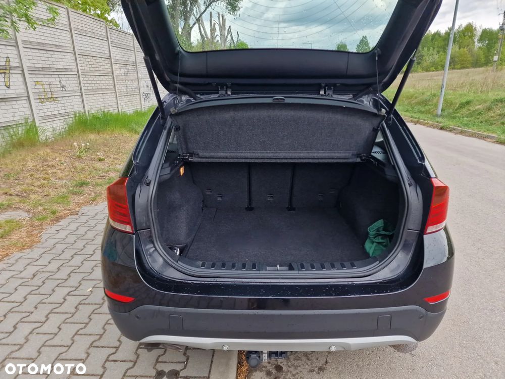 BMW X1 sDrive18d xLine - 11