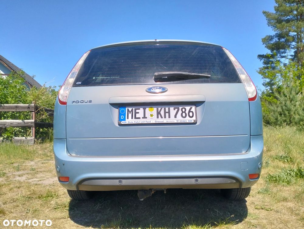 Ford Focus 1.6 16V Trend - 28