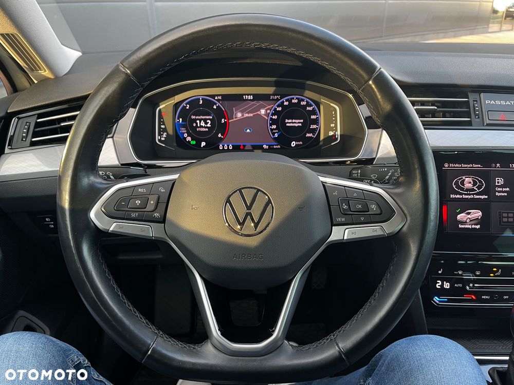 Volkswagen Passat - 20