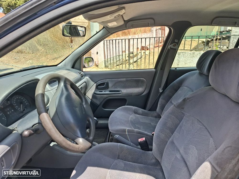Renault Clio - 5