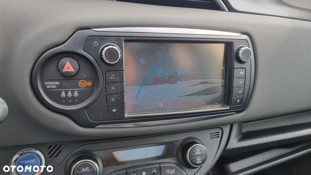 Toyota Yaris 1.5 VVT-i Comfort - 37