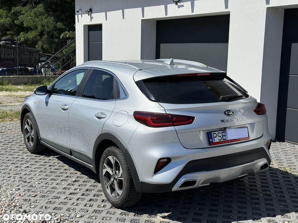 Kia XCeed - 4