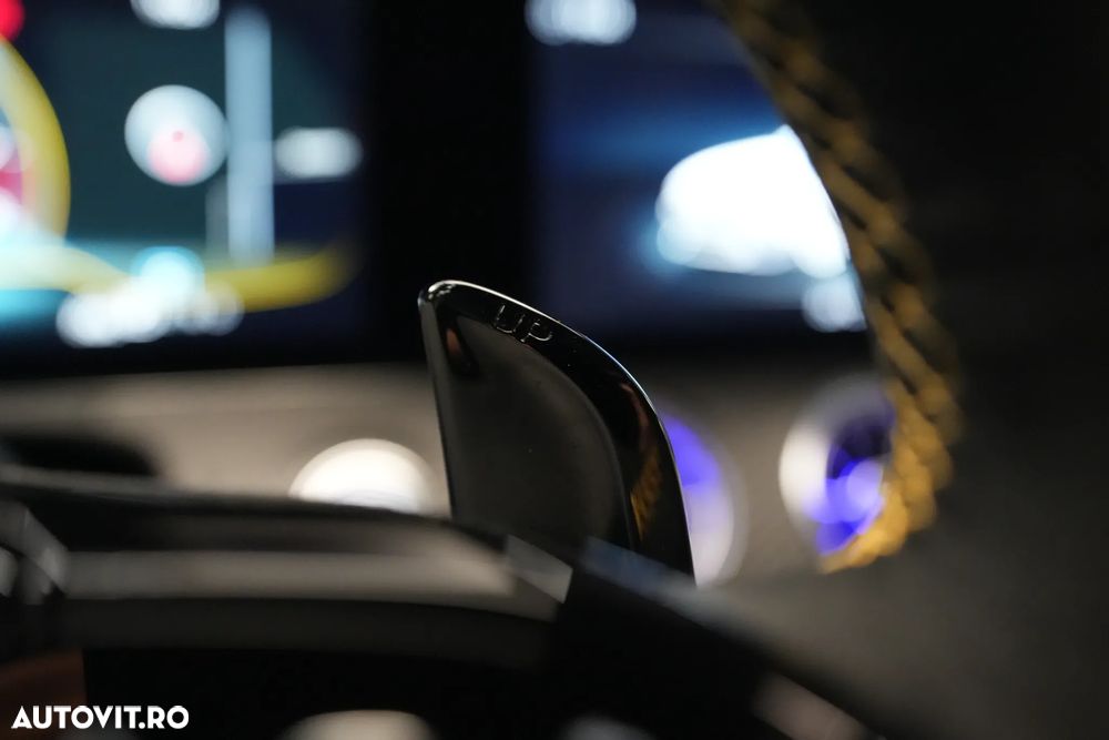 Mercedes-Benz AMG GT 4-door Coupe 63 S 4Matic+ - 33