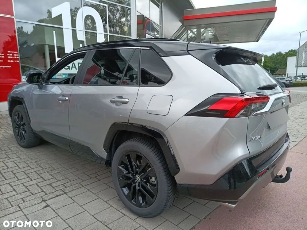 Toyota RAV4 - 6