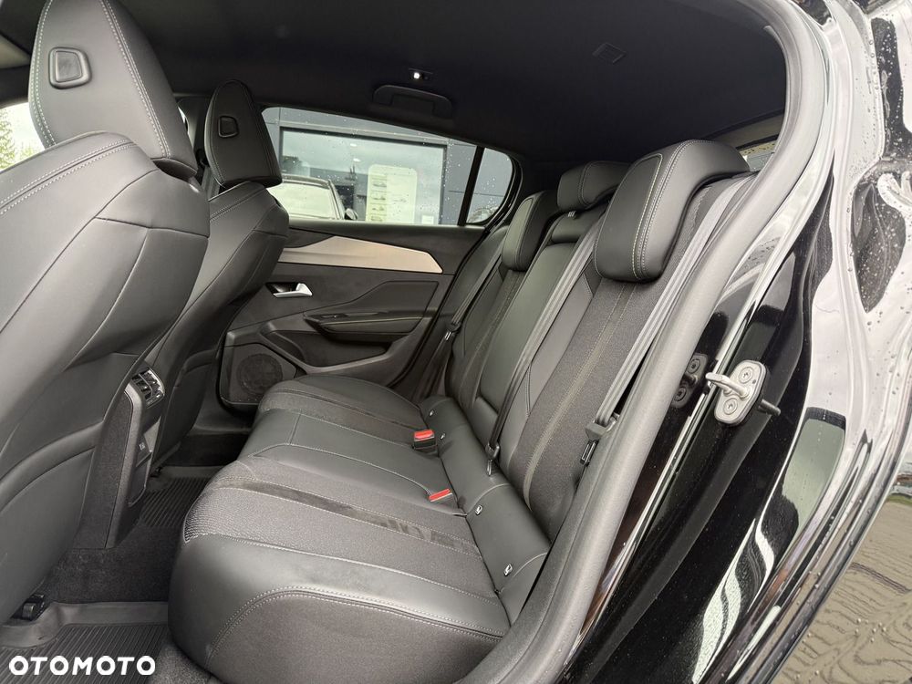 Peugeot 308 - 25