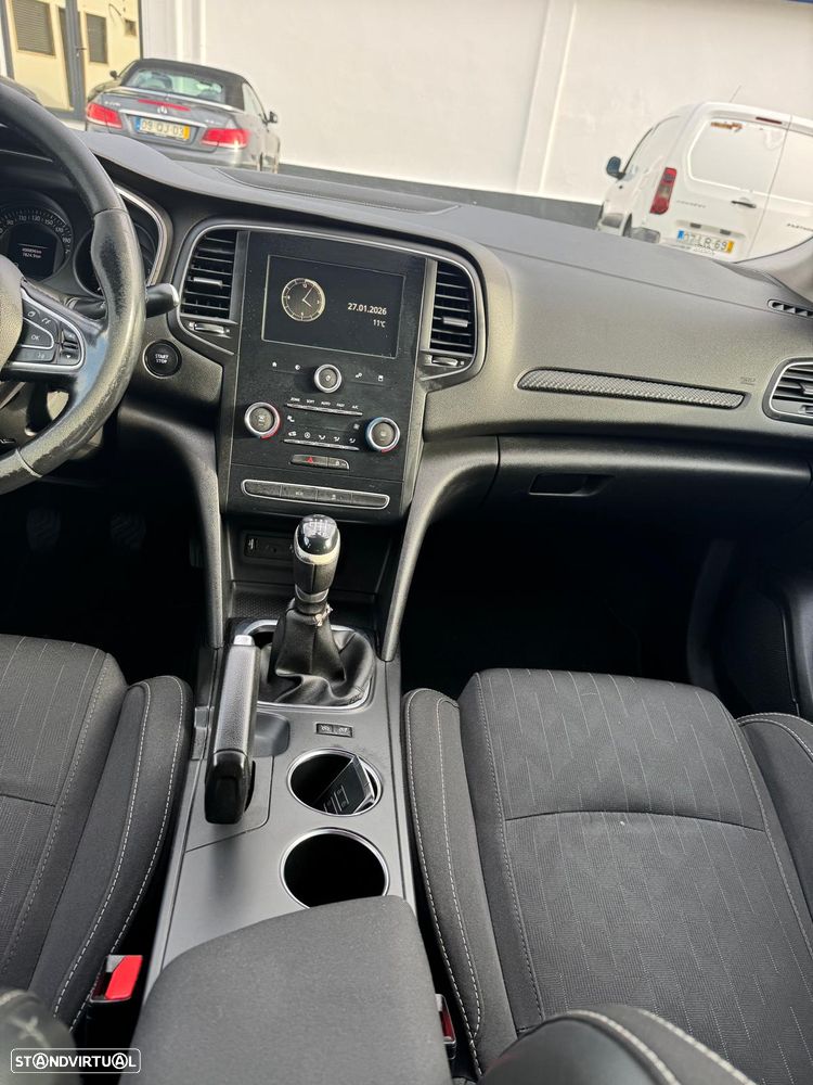 Renault Mégane Sport Tourer - 7