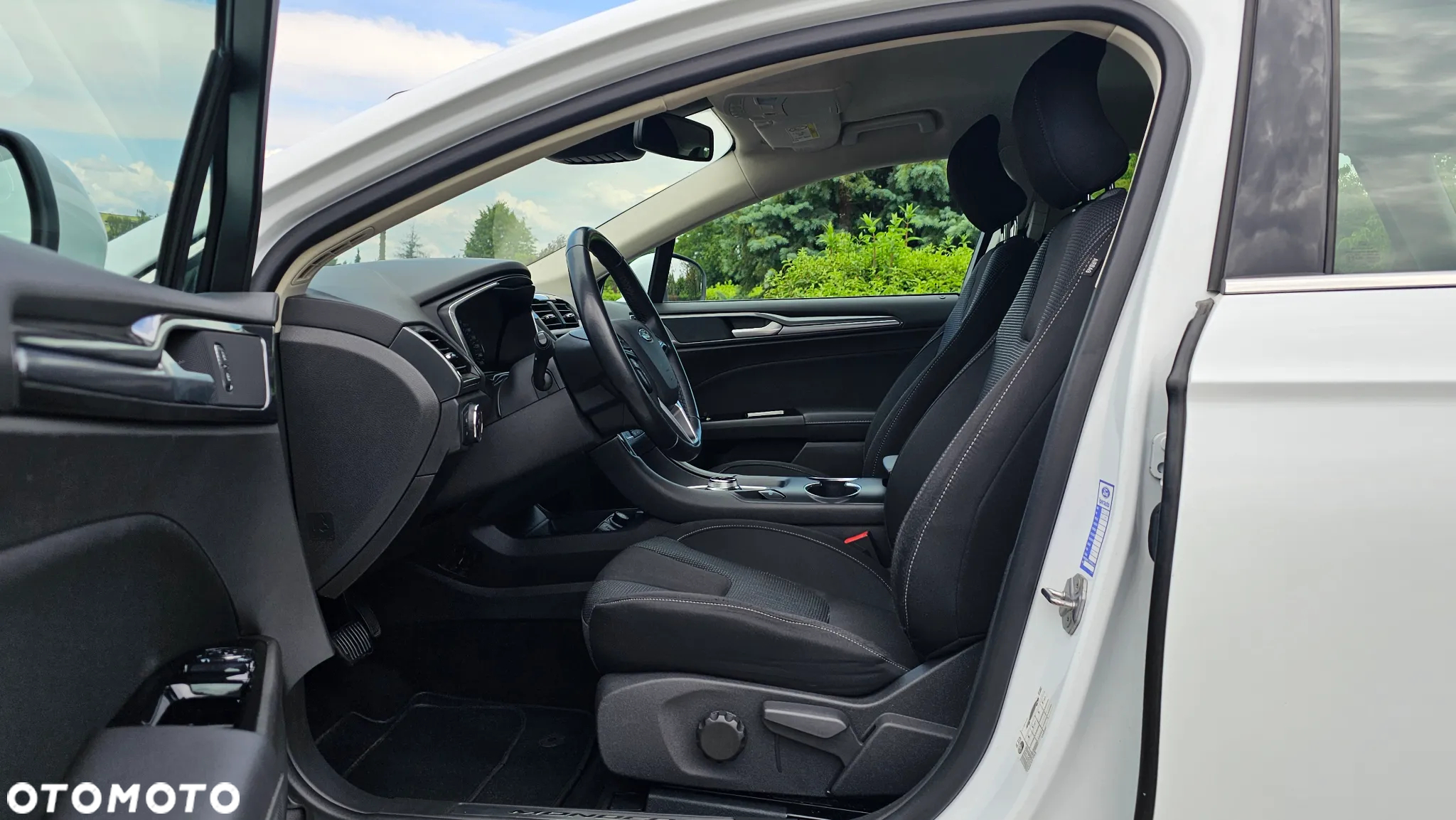Ford Mondeo 2.0 EcoBlue Titanium - 32