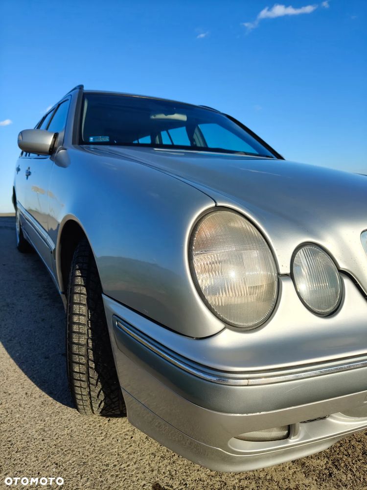 Mercedes-Benz Klasa E - 4