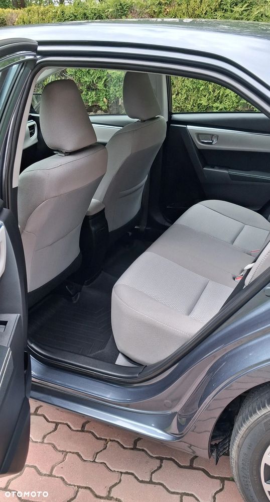 Toyota Corolla - 5