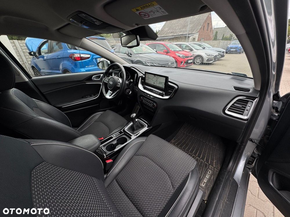 Kia Ceed 1.5 T-GDI Business Line - 15