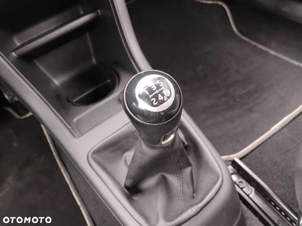 Volkswagen up! 1.0 high - 12