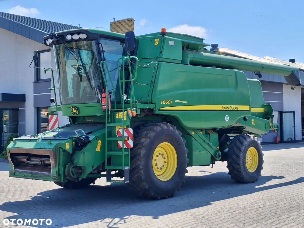 John Deere T 660i