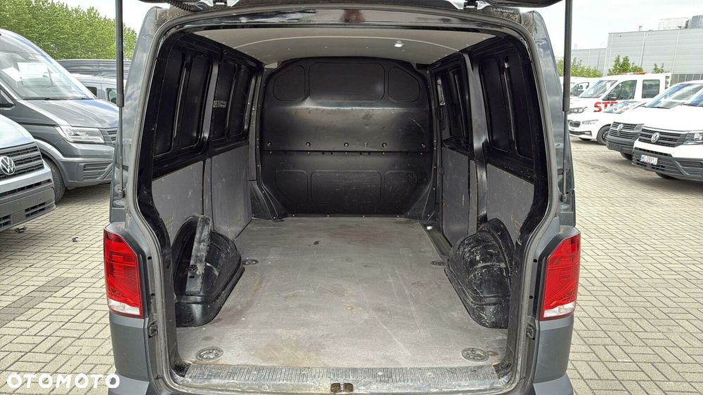 Volkswagen Transporter Trendline - 17