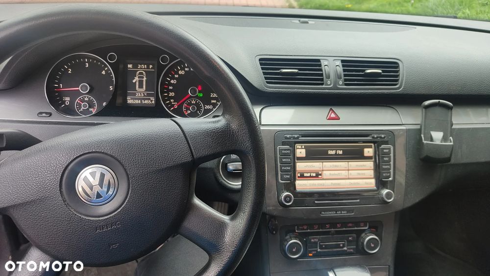 Volkswagen Passat - 3