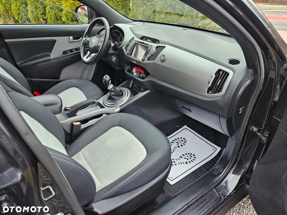 Kia Sportage 1.7 CRDI 2WD ISG Dream-Team Edition - 24