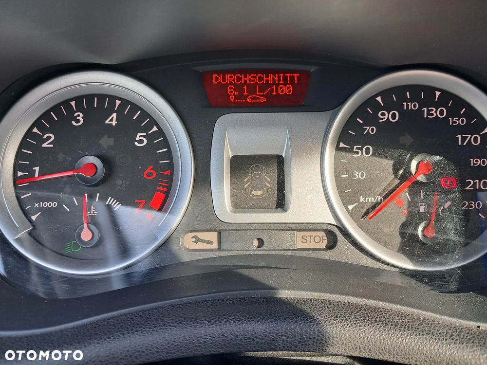 Renault Clio - 15