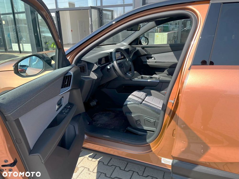 Opel Grandland 1.2 T mHEV GS S&S eDTC6 - 9