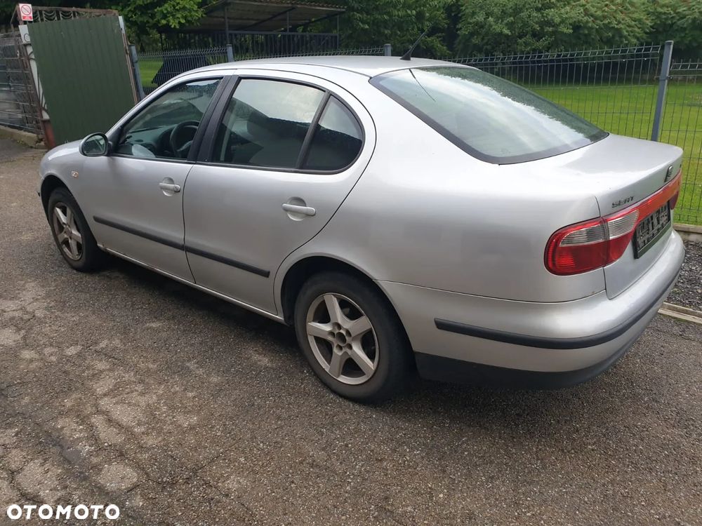 SEAT TOLEDO 1,6 benzyna - 2004r- cały na części - 2