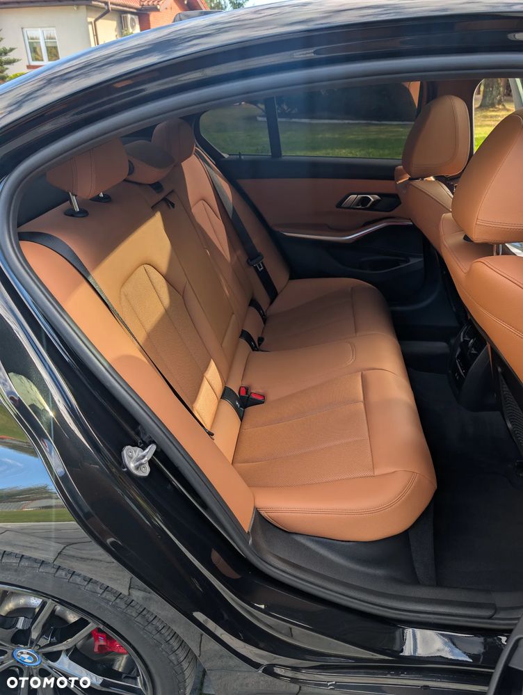 BMW Seria 3 - 21