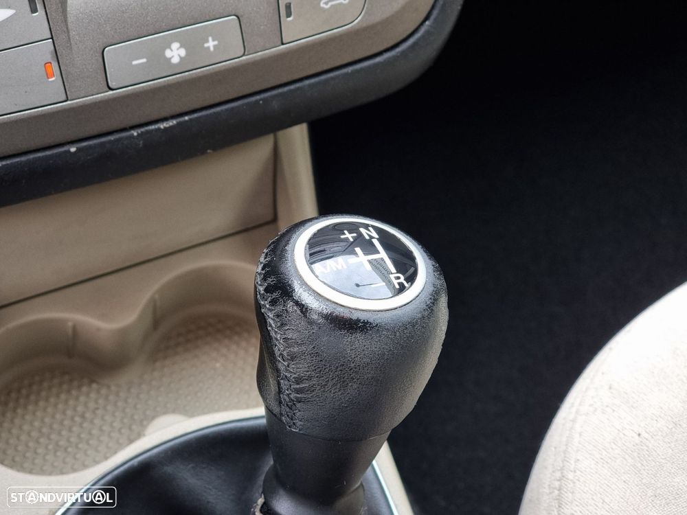 Fiat Linea 1.3 M-Jet Emotion Dualogic - 13