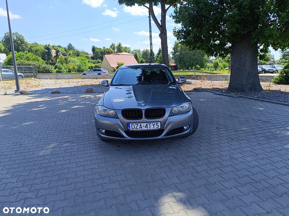 BMW Seria 3 320d - 8