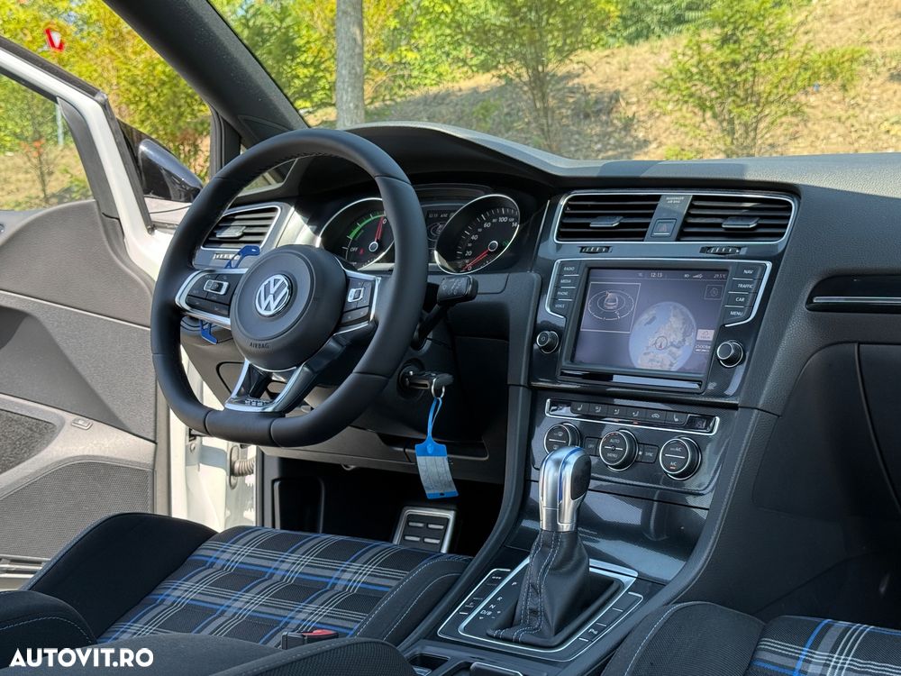 Volkswagen Golf 1.4 GTE Plug-In-Hybrid DSG - 8
