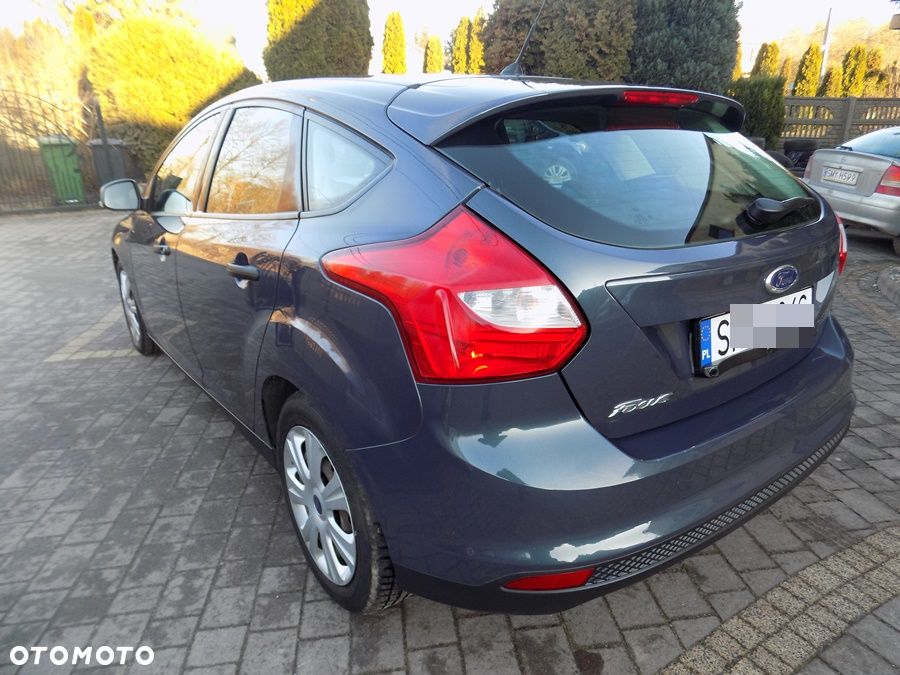 Ford Focus 1.6 Edition - 11