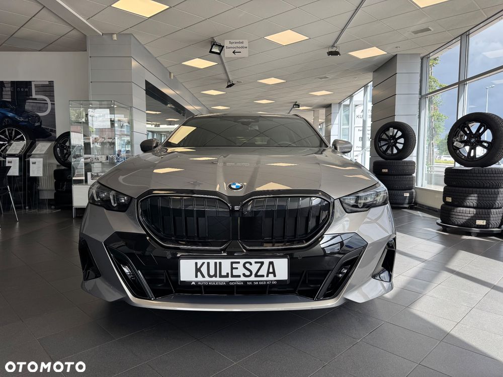 BMW Seria 5 540d xDrive - 4