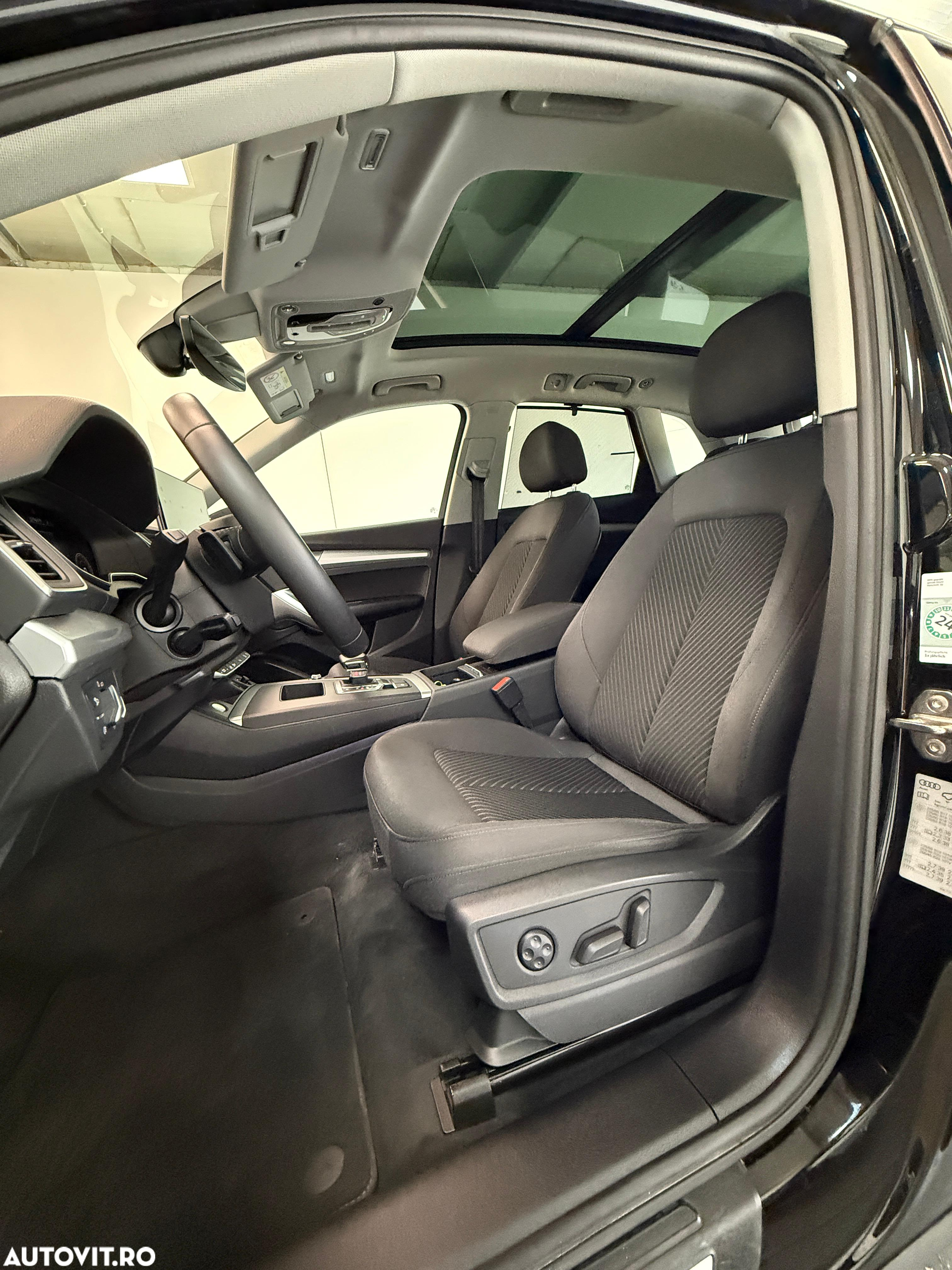 Audi Q5 50 TFSI e quattro S tronic design - 10