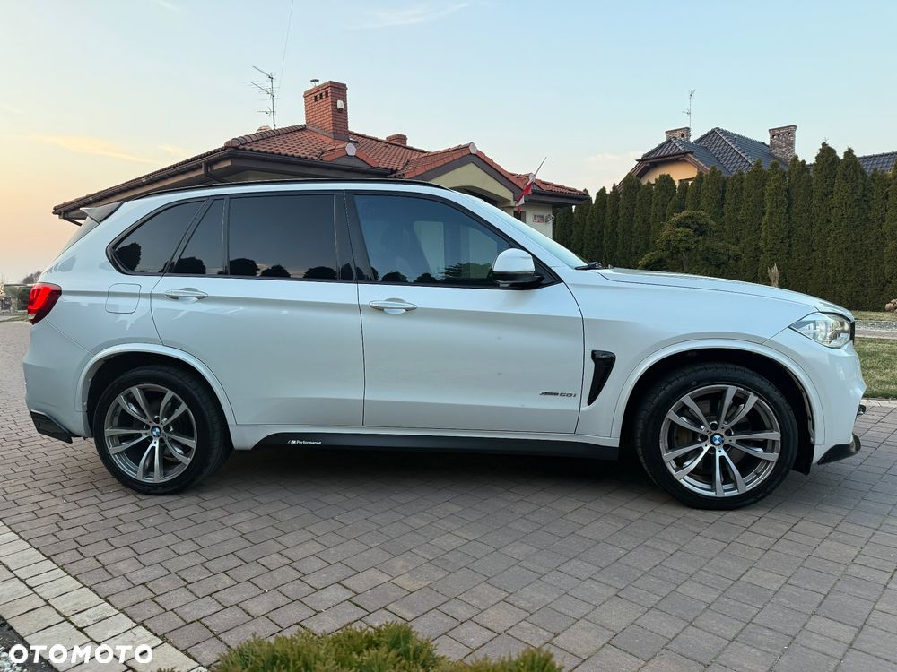 BMW X5 xDrive50i Sport-Aut - 4