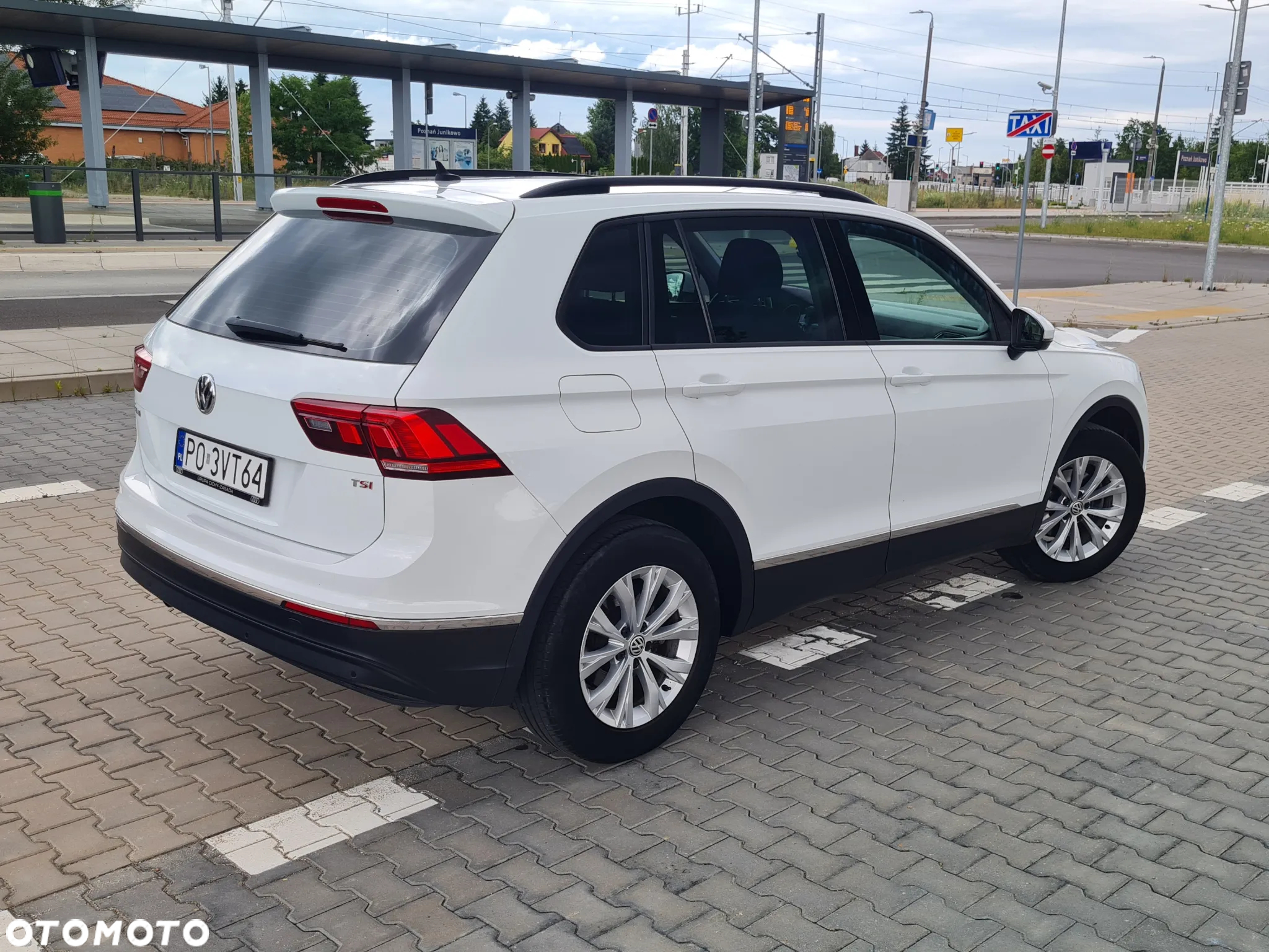 Volkswagen Tiguan - 25