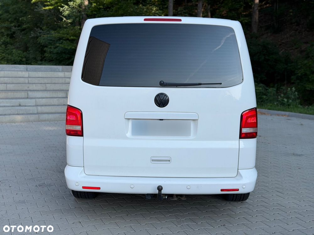 Volkswagen Multivan - 10
