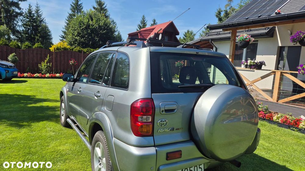 Toyota RAV4 2.0 D-4D Sol - 4