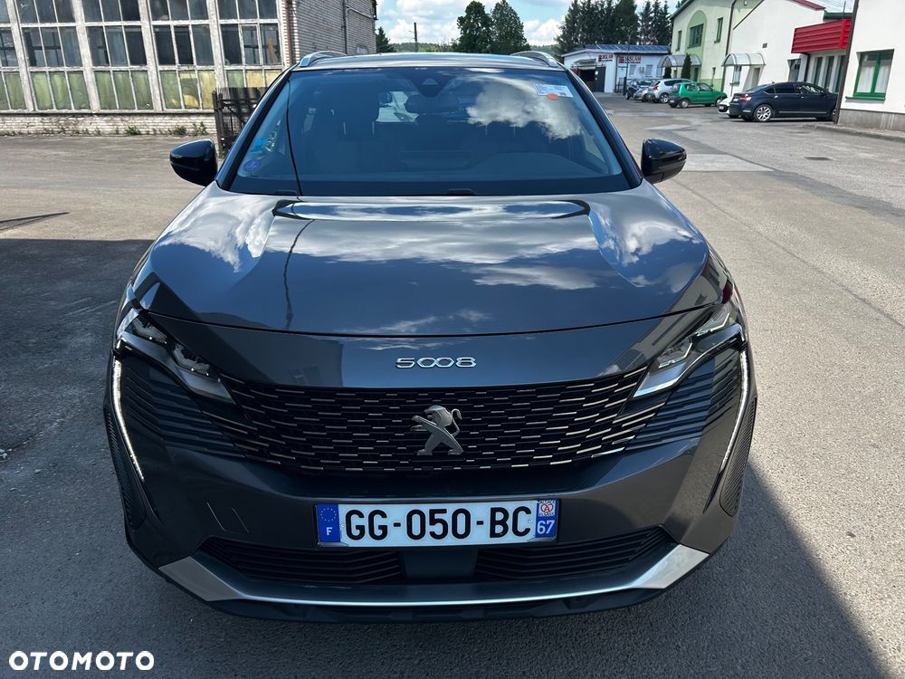 Peugeot 5008 - 8
