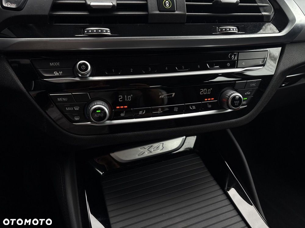 BMW X4 - 25