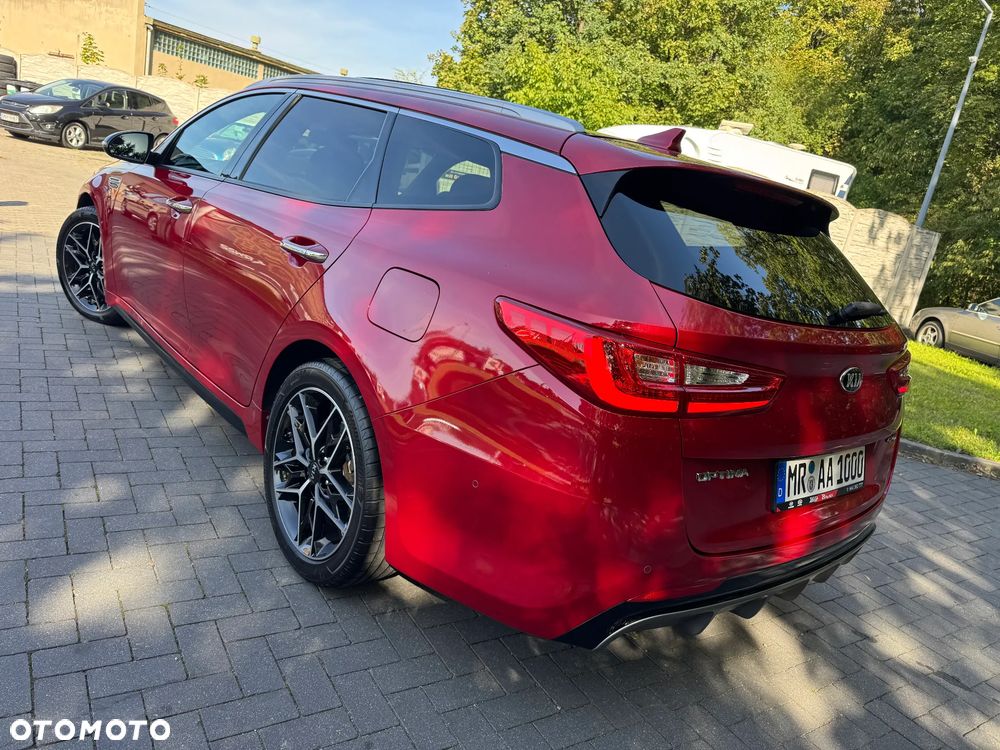 Kia Optima - 12