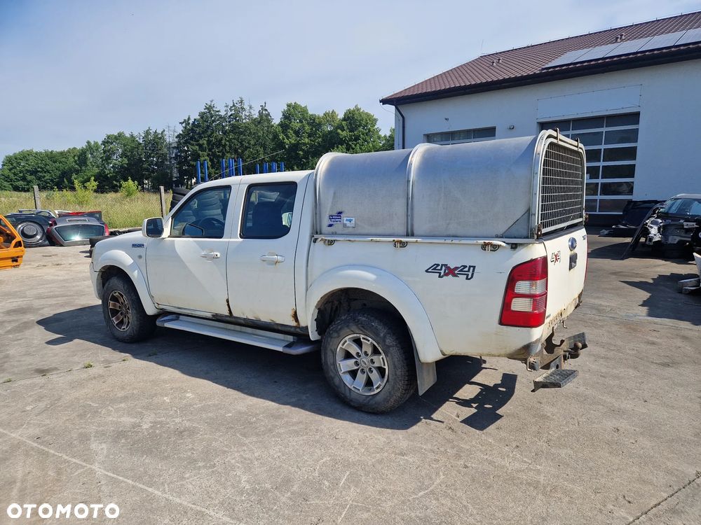 Ford Ranger 2.5 TDCi DC XLT - 8